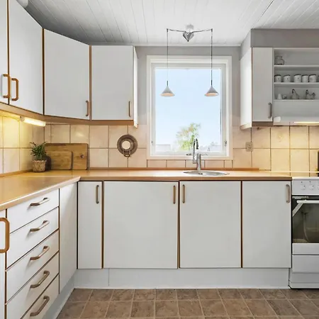2 Bedroom Amazing In Nyaraló