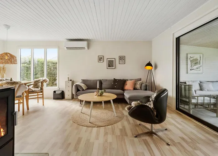 2 Bedroom Amazing In *